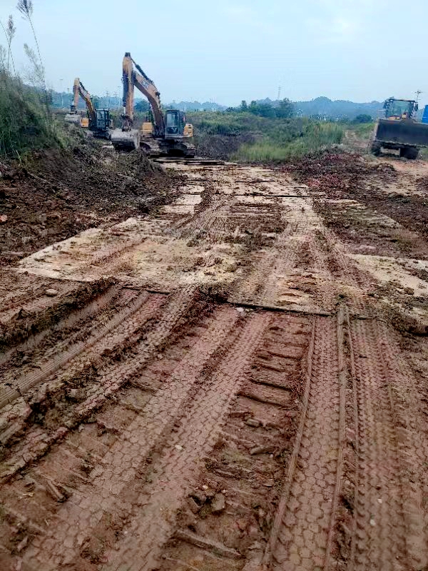乐山出租钢板 施工买钢板价格太贵?专业钢板出租!随用随到不误工期!乐山永耀商贸-路基钢板,工地钢板,铺路钢板,路面钢板,专业钢板租赁,现货供应